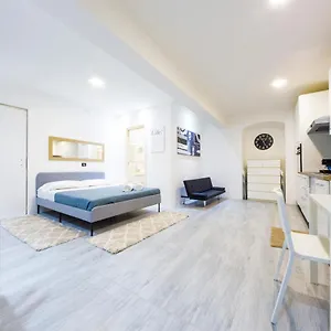 scirocco-house.hotelitalianriviera.com/